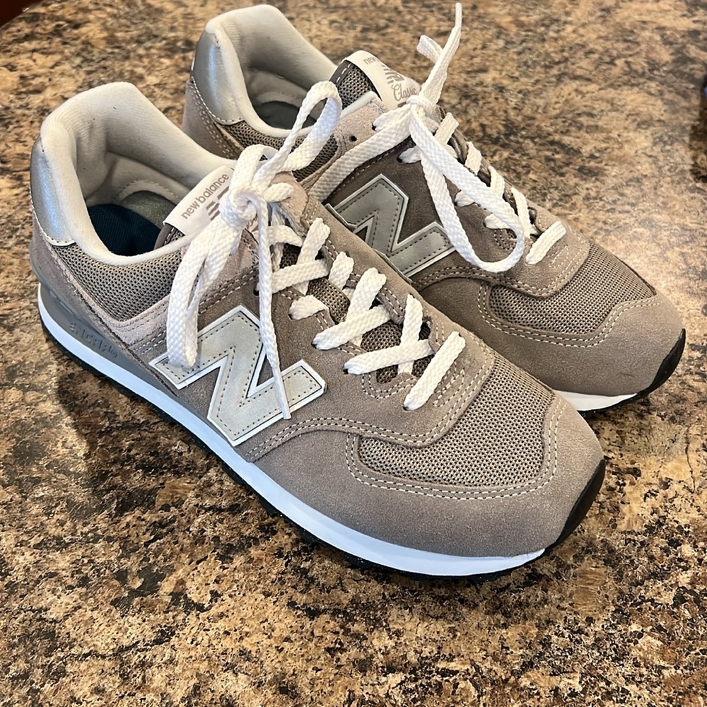 New Balance grey 574 women’s size 9 B